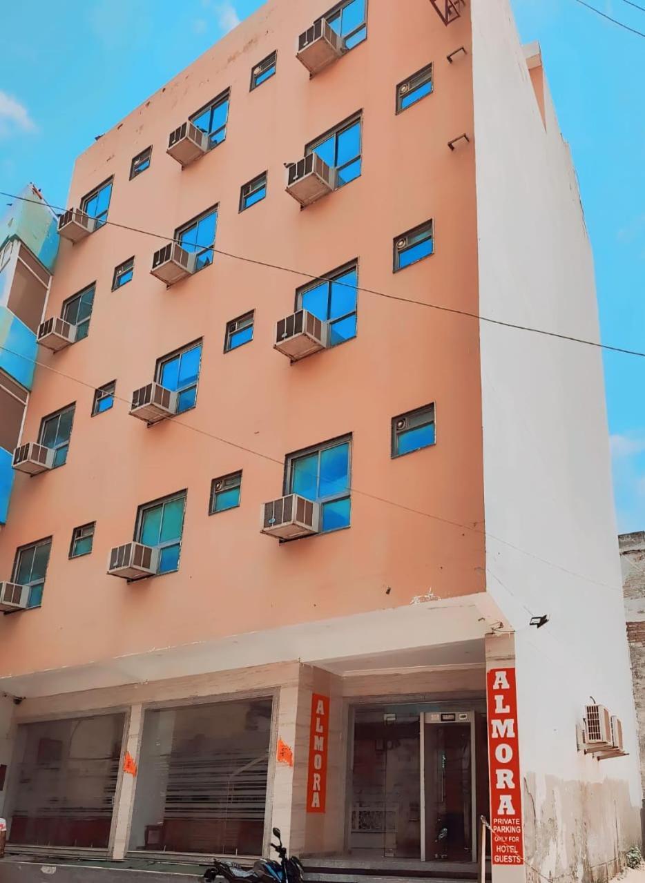 The Almora Residency - Complimentary Airport Trasnfer Hotel New Delhi Exterior photo