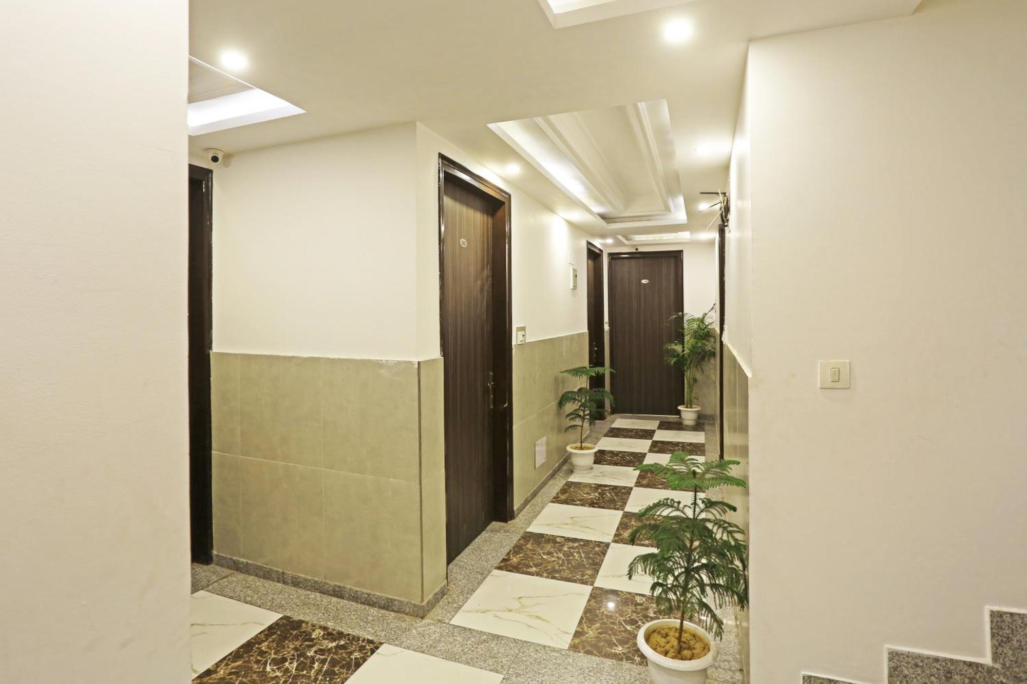 The Almora Residency - Complimentary Airport Trasnfer Hotel New Delhi Exterior photo