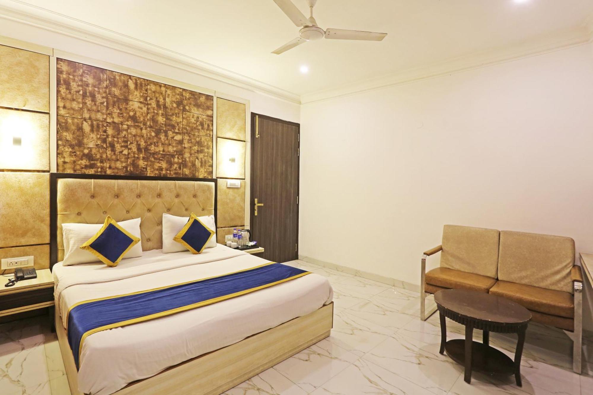 The Almora Residency - Complimentary Airport Trasnfer Hotel New Delhi Exterior photo